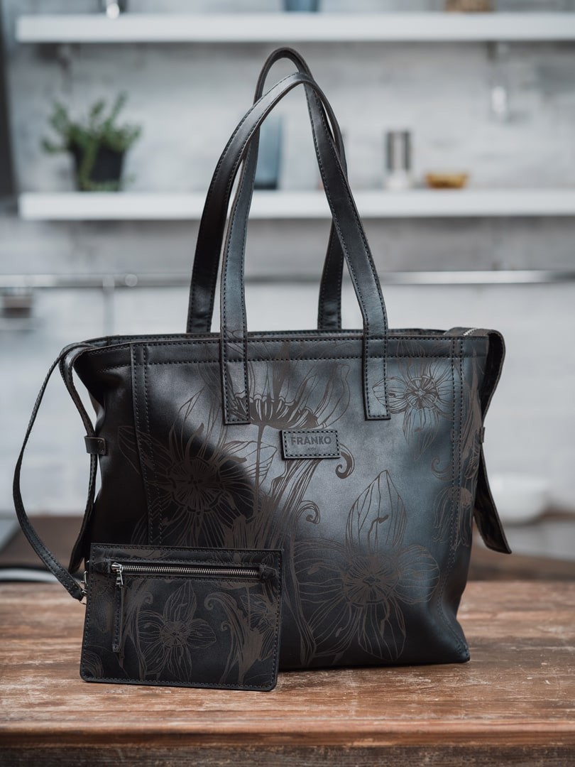 Чорна сумка тоте Nata flowers black Zippy Tote з натуральної шкіри | franko.ua